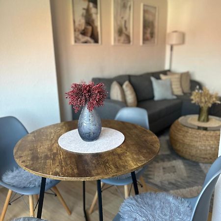 ארפורט Gemuetliches Altstadtapartment Mit Balkon Und Smart Tv מראה חיצוני תמונה