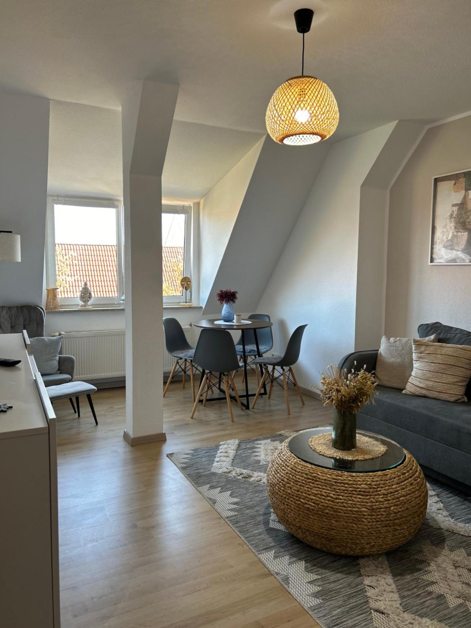 ארפורט Gemuetliches Altstadtapartment Mit Balkon Und Smart Tv מראה חיצוני תמונה