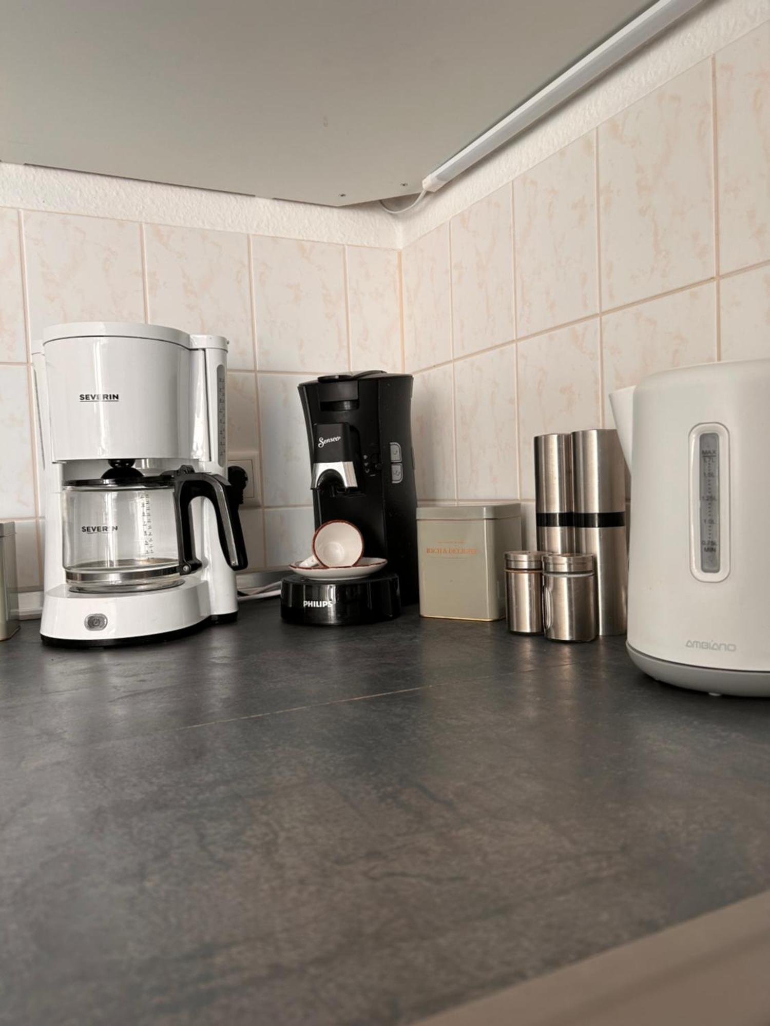ארפורט Gemuetliches Altstadtapartment Mit Balkon Und Smart Tv מראה חיצוני תמונה